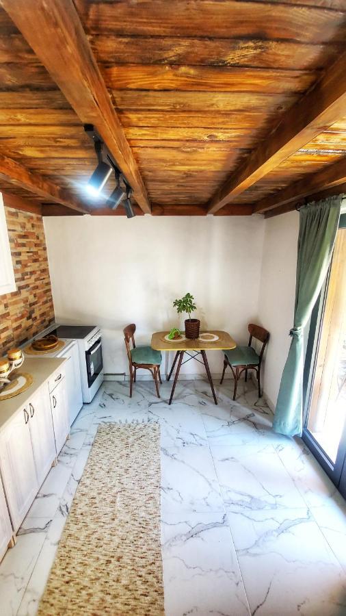Coratina Cottage Улцин Екстериор снимка